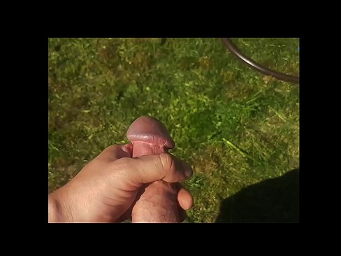 ❤️ ګرم hottie خپل ګلابي بلی fucked او د اوړي په باغ کې د squirt سره cums ترلاسه کوي ❤️❌